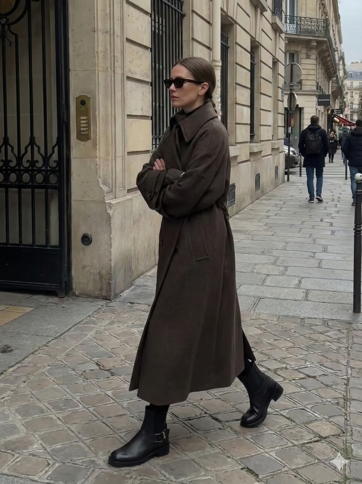 Elegant Winter Maxi Coat – Chic, Warm & Retro Feminine